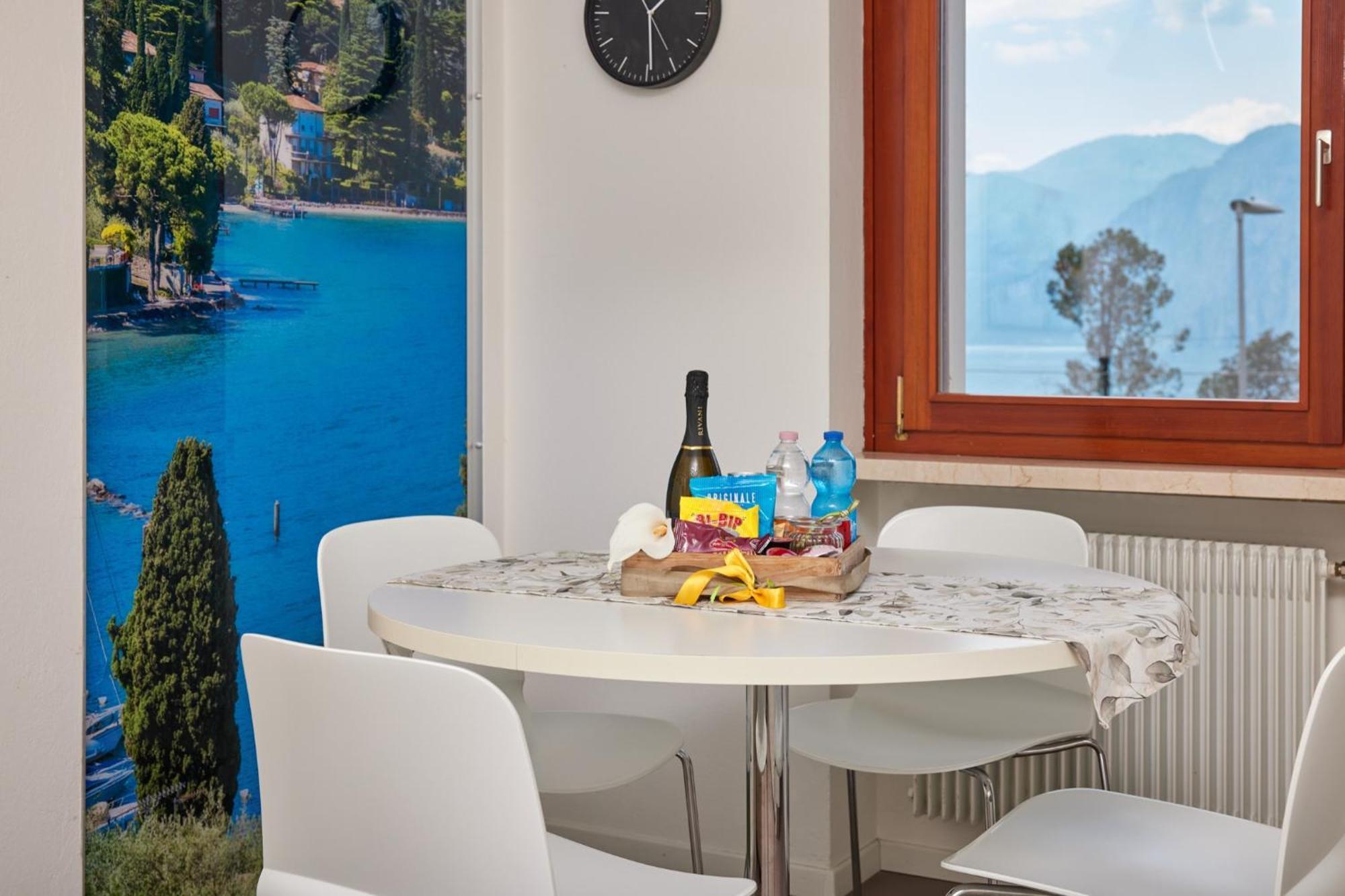 CallaLillyJardin Malcesine Esterno foto