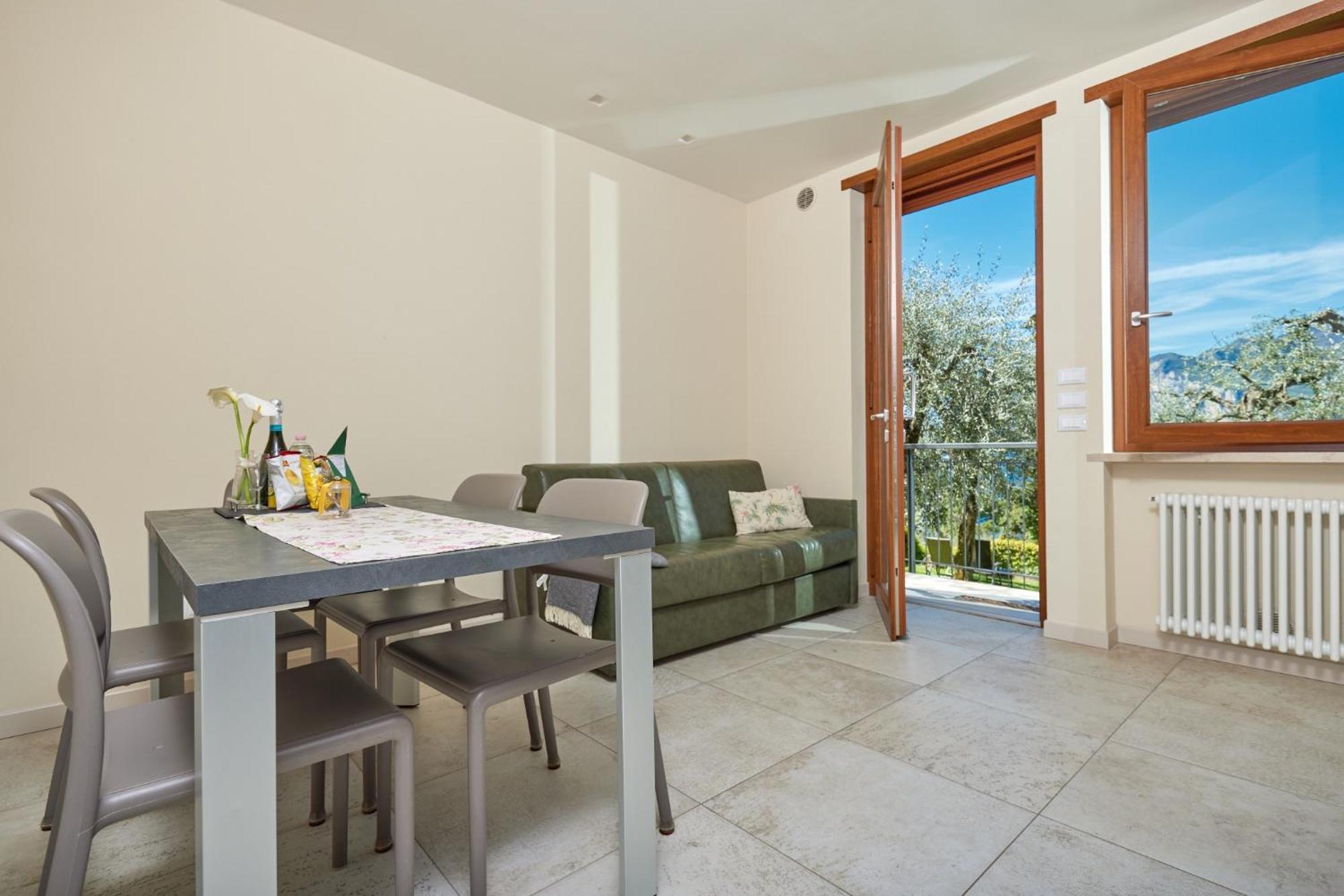 CallaLillyJardin Malcesine Esterno foto