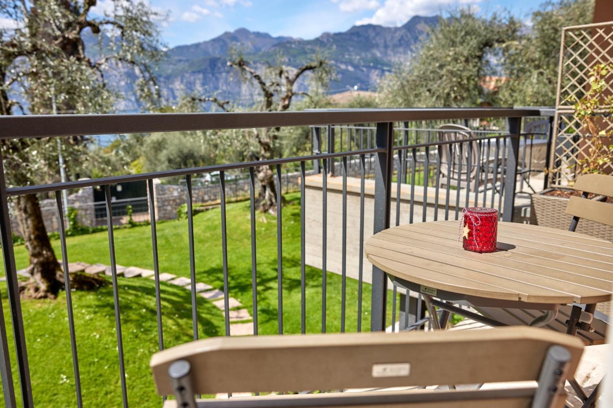 CallaLillyJardin Malcesine Esterno foto