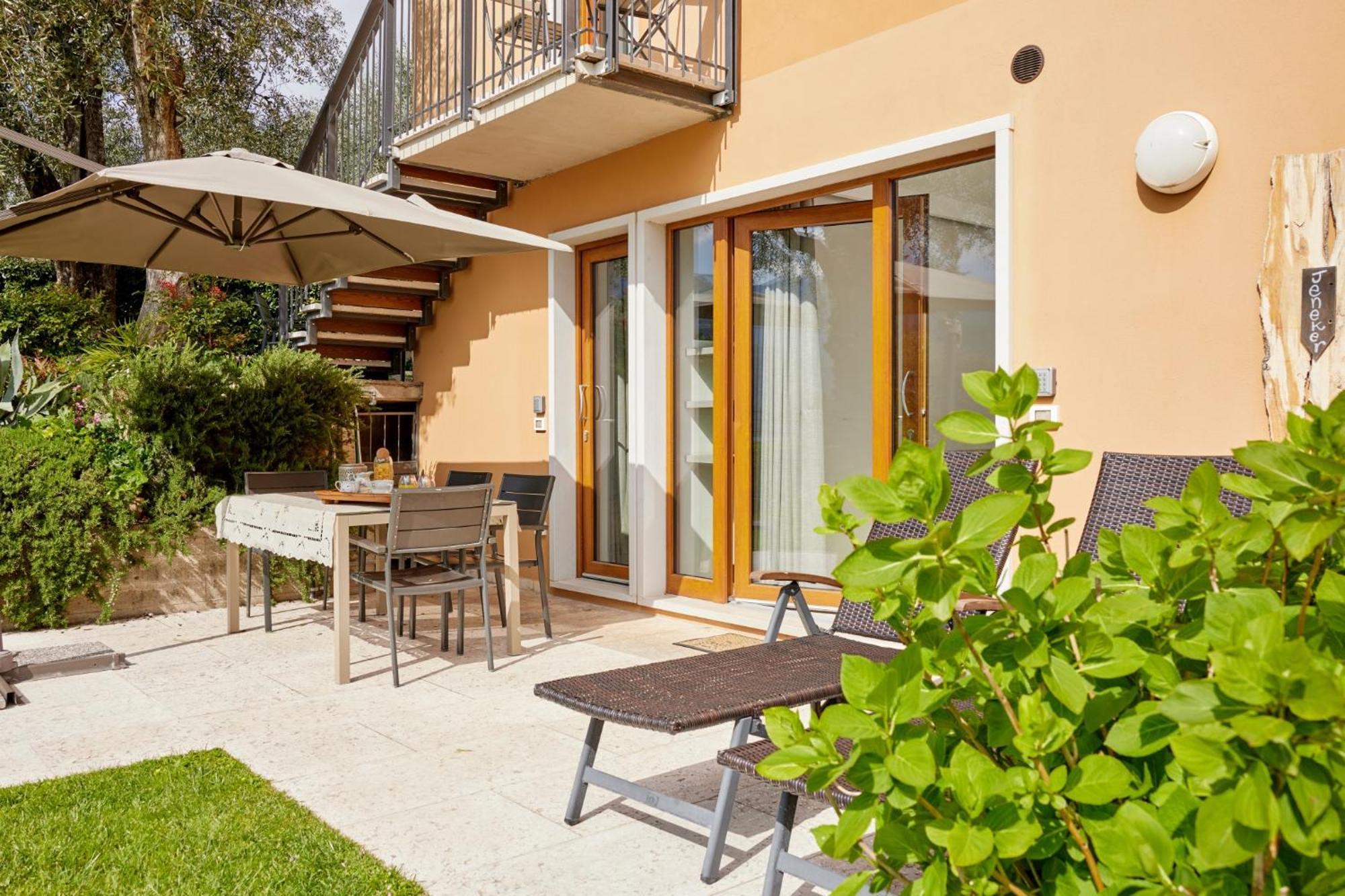 CallaLillyJardin Malcesine Esterno foto